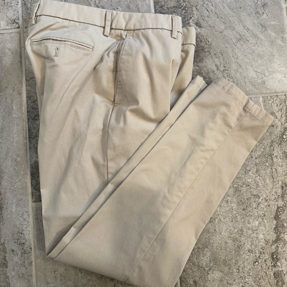 Old Navy Athletic Taper Pant
34x32
Chino feel but look dressier 
EUC